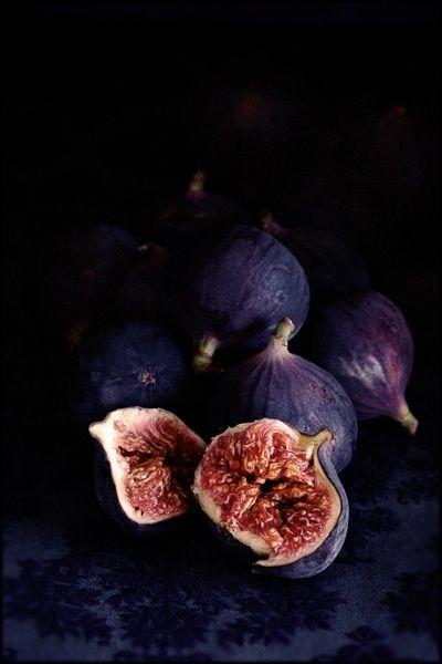 Heirloom Basket: Artisanal Vegetable & Fruit Collection