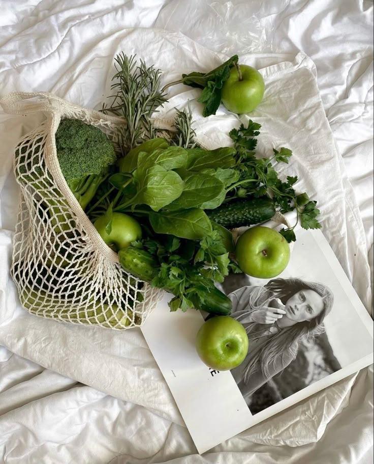Country Patchwork: Seasonal Vegetable & Berry Mix